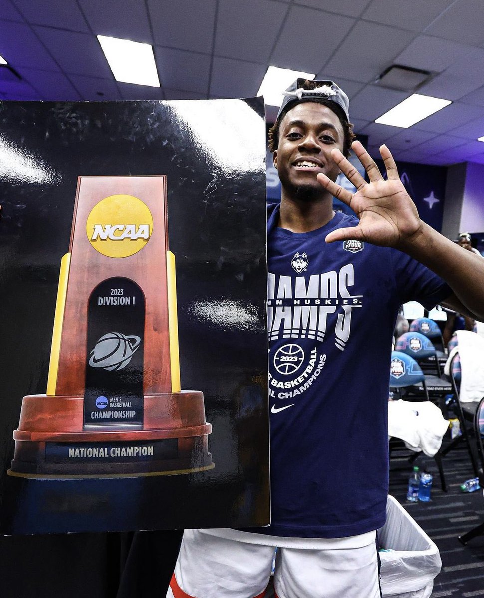 #UConnBasketball has officially taken home the #NCAAChampionship title, bringing March Madness to an end, and making them 5-0 in title games.