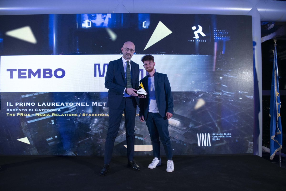 AssociazioneUNA's tweet photo. Da studente a imprenditore: Tembo vince con Edoardo Di Pietro, il primo laureato nel #Metaverso https://t.co/4OOqUUK9d3 #ThePRize https://t.co/XP9pIH7JE0