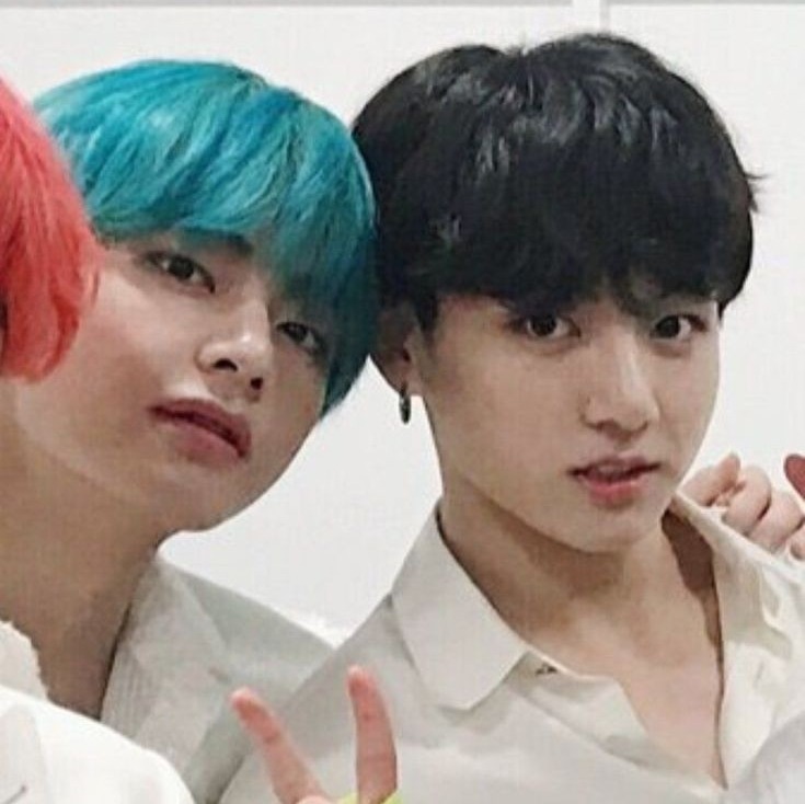 taekook pic bot (@kvpicbot) on Twitter photo 