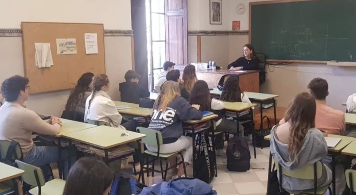 ColeMontesion's tweet photo. #BACMontesion #OrientaciónBac
🔹C. Sociales y Humanidades, con Cristina Gómez de Empresa y emprendeduría, Marta Ruiz de Educación @cesag_ , Mónica de Lis de Protoc. y Org. de eventos @cesfelipemoreno, Ana Cazador de Dirección Hotelera y a Elena Teruel y Marga Quetglas, abogadas. https://t.co/ITUCVlnRMC