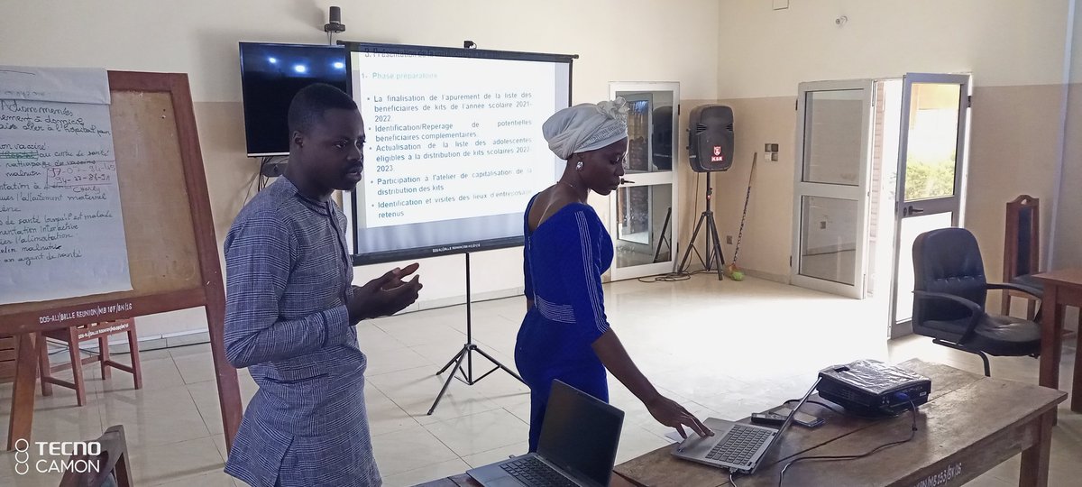 KounleM's tweet photo. Atelier de capitalisation de l'opération de distribution des kits scolaires édition 2022-2023 (Session du département de l'Alibori)
Les différents acteurs et représentantes de bénéficiaires se sont réunis au bureau de zone de Kandi.
@sweddbj 
@unfpa_benin 
@vnubenin 
@Abpf_ippf https://t.co/bHbnMOlla4