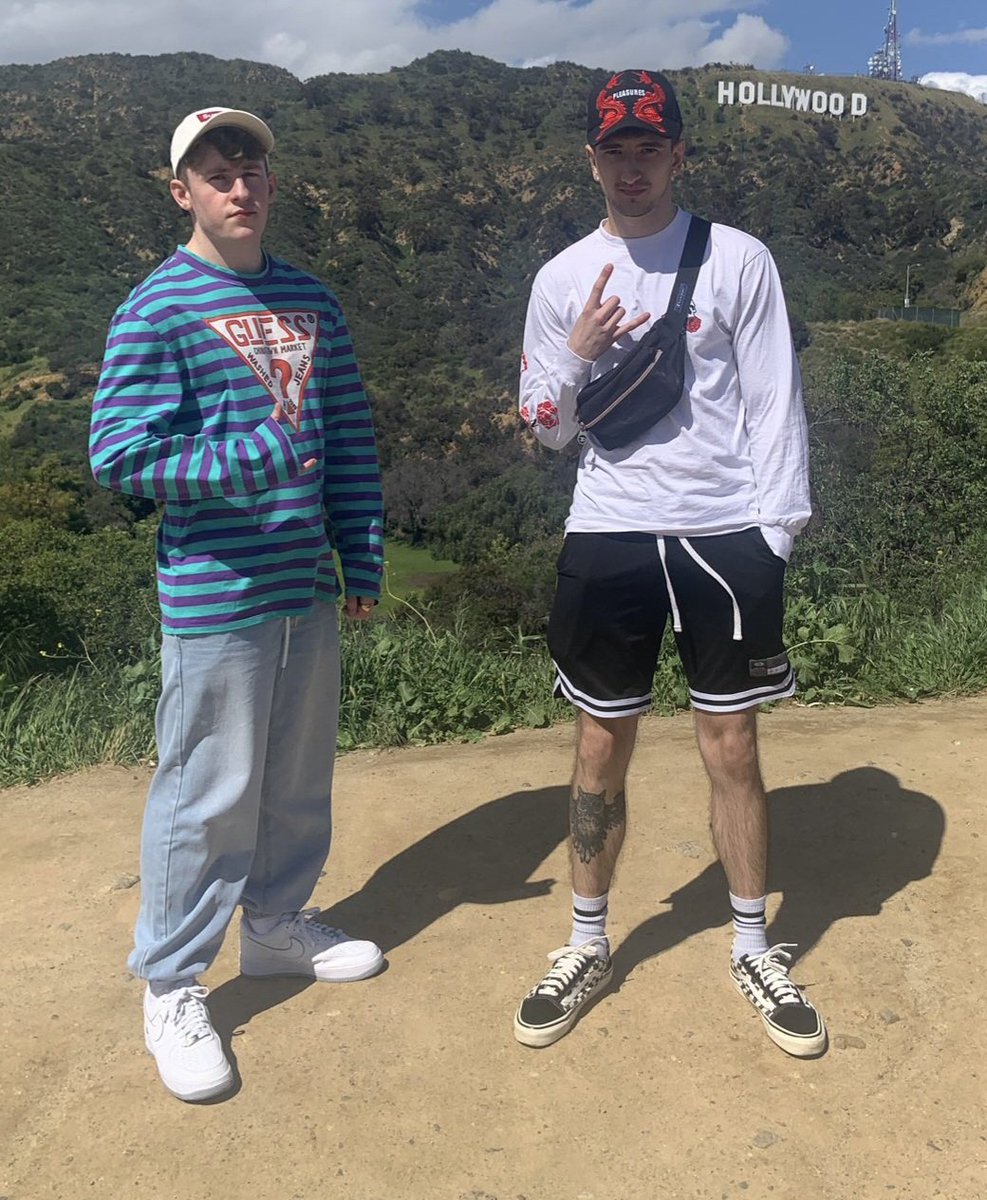 PhilipSmit15's tweet photo. @JustJoeLando @DannyBlack_99 LA trip went marvellous well done guys . Stay #STEEZIN https://t.co/ZbtJ6JgPwU