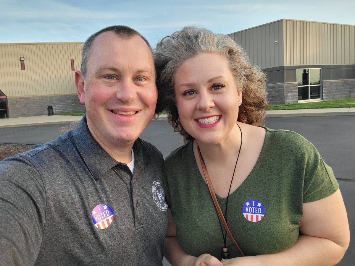 RichDameron's tweet photo. We cast our votes for @officialSPS kids!
✅️ #YesOnS
✅️ @JudyBrunner
✅️ @DrSTT
Vote today for #SaferStrongerSchools https://t.co/lrNyTOURAK