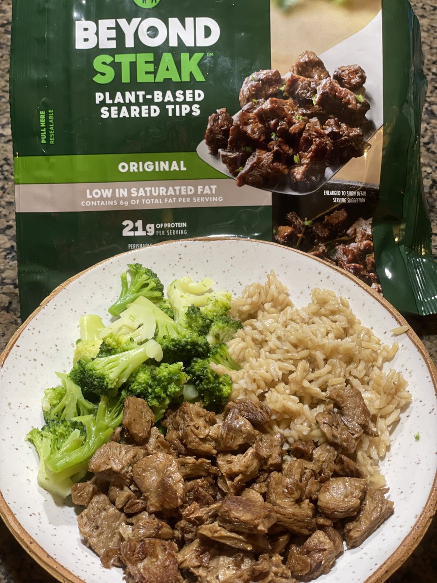 Woohoo! <a href="/BeyondMeat/">Beyond Meat</a>'s Steak earns the prestigious Good Housekeeping Nutritionist Approved emblem.

It's the 1st #plantbased meat to earn this award &amp; it is so yummy &amp; easy to prepare! I love tossing into a bowl for a quick #vegan meal.

 beyondmeat.com/en-US/press/be… #BeyondMeat
