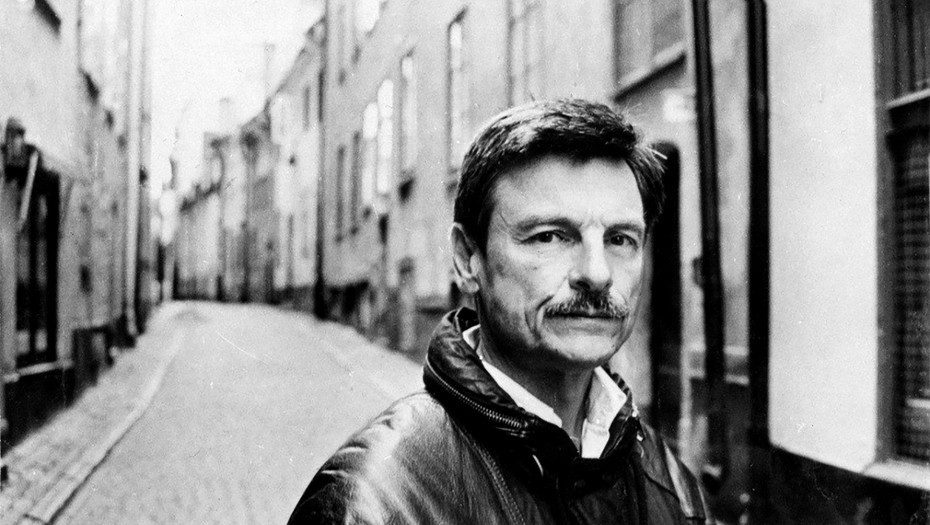 ScreenReview_'s tweet photo. "Quizás el cine es el arte más personal, el más íntimo. En el cine sólo la verdad íntima del autor será lo suficientemente convincente para que el público la acepte".

Feliz cumpleaños, Andrei Tarkovsky. Genio de genios. https://t.co/N2yRr2tgd8