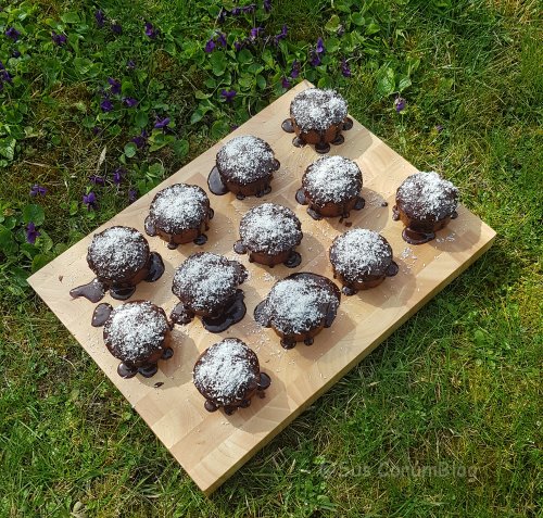 In der letzten Iteration von „Koch mein Rezept“ von Volker habe ich auf Carinas Blog "Coffee2Stay" stöbern können. Ausgesucht habe ich mir ein sehr leckeres Rezept mit viel Schokolade: #Kärleksmums     #Backen #Muffin #Schokolade #Schweden #KochMeinRezep

wassersch.eu/corumblog/2023…