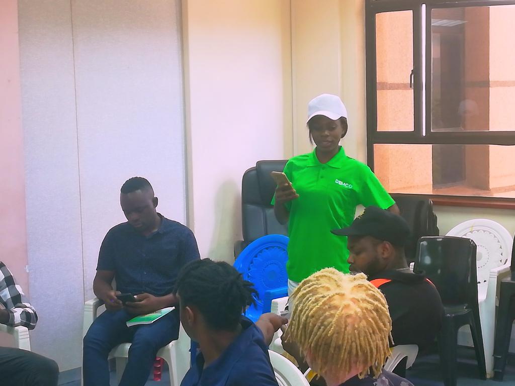 DEMCO TRUST tweet media