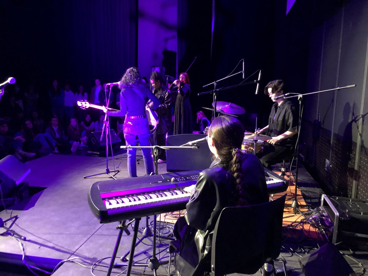 Last night, these Gryphons put on the most incredible show to a packed room. Brought the house down. So proud. A special thanks to <a href="/improvcommunity/">The Improvisation Institute</a> for the use of their space &amp; to <a href="/lisaconway/">marie lisa conway</a> for her incomparable execution of the tech side of things. <a href="/UoG_ARTS/">UoG_ARTS</a> <a href="/UoGSOFAM/">School of Fine Art&♬</a>