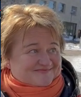 JepuJetson's tweet photo. Mitä mieltä: tarviiko Ulla pintakäsittelyä?
#pinotex https://t.co/tHgd8sNNZP