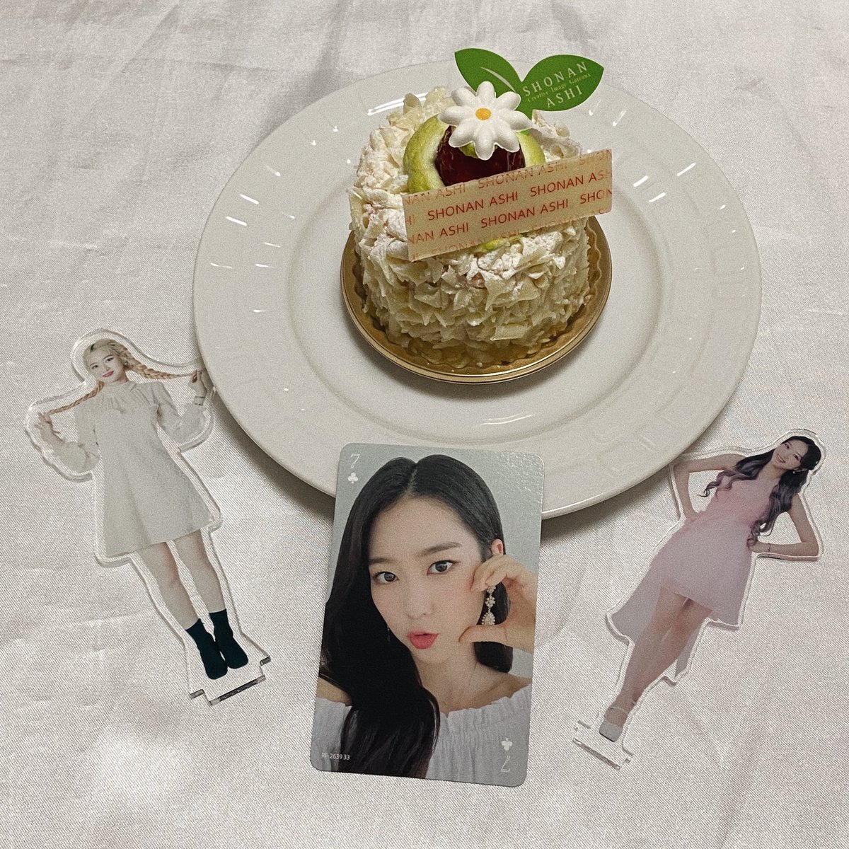__KJO44's tweet photo. ジホちゃんおめでとう🎂🥂💖 #HAPPYJIHODAY https://t.co/KQFXf7IlAr