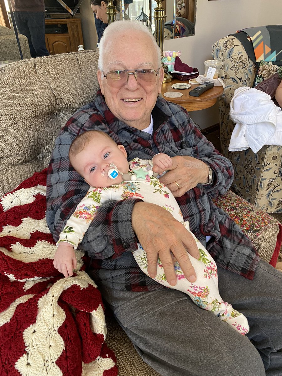 MsWachna's tweet photo. Took Zoe on her first US road trip so she can meet and celebrate with her great-grandparents for their birthdays (90 and 88) while also celebrating her 1/3 of a year! https://t.co/C1au8k87Oc