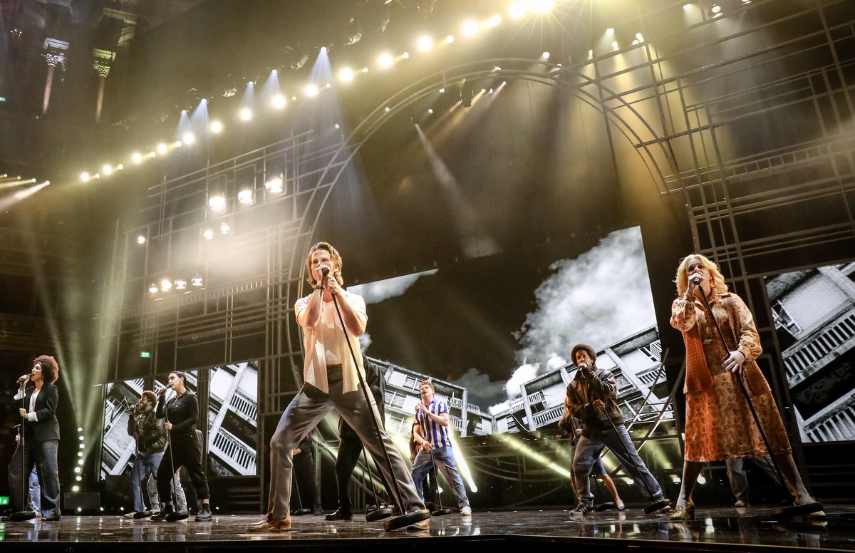 Standing At The Sky's Edge tweet media