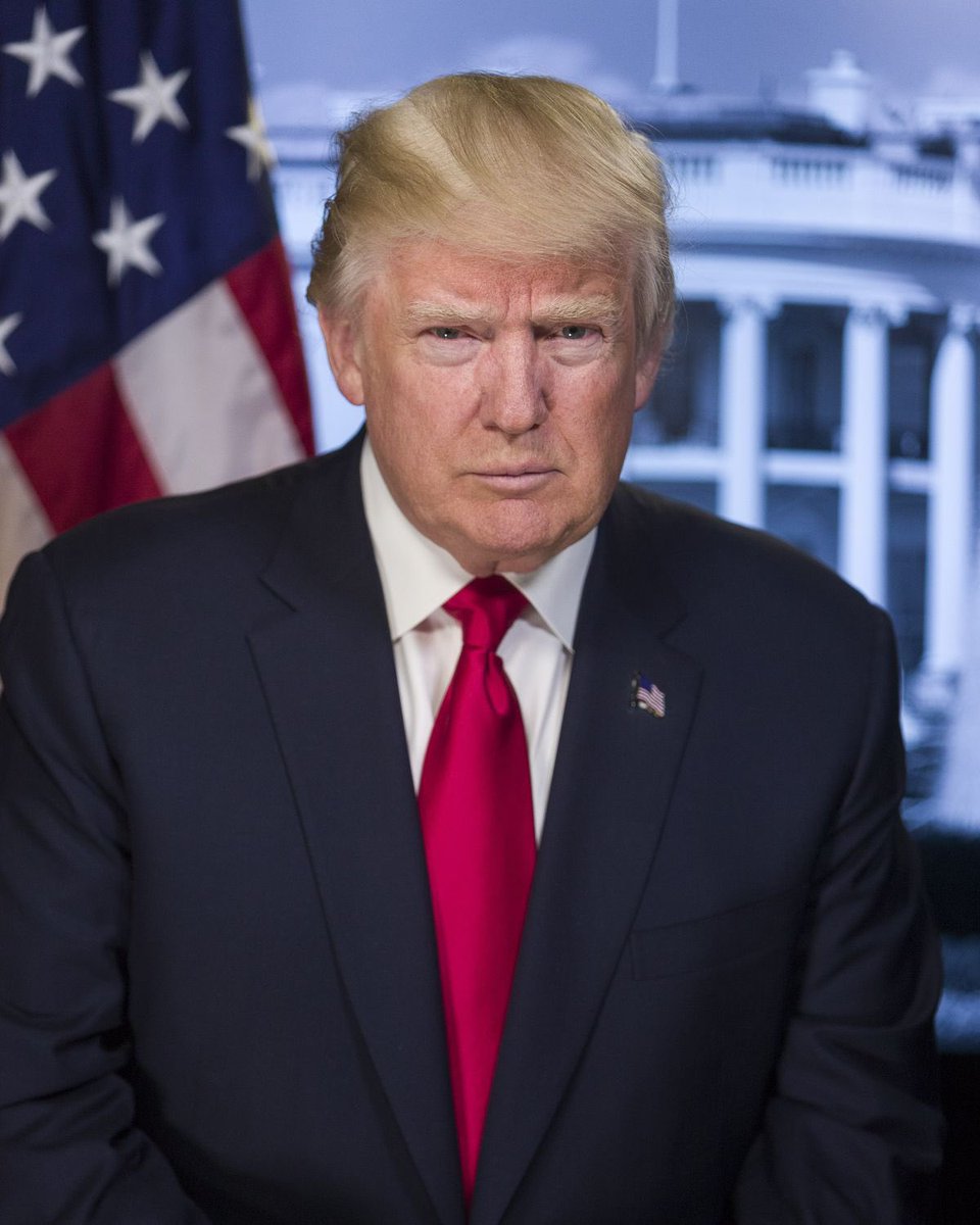 poponze's tweet photo. 🚨URGENTE: Donald Trump se torna o primeiro ex-presidente da história dos Estados Unidos a ser preso. https://t.co/Ca2osNYfx9