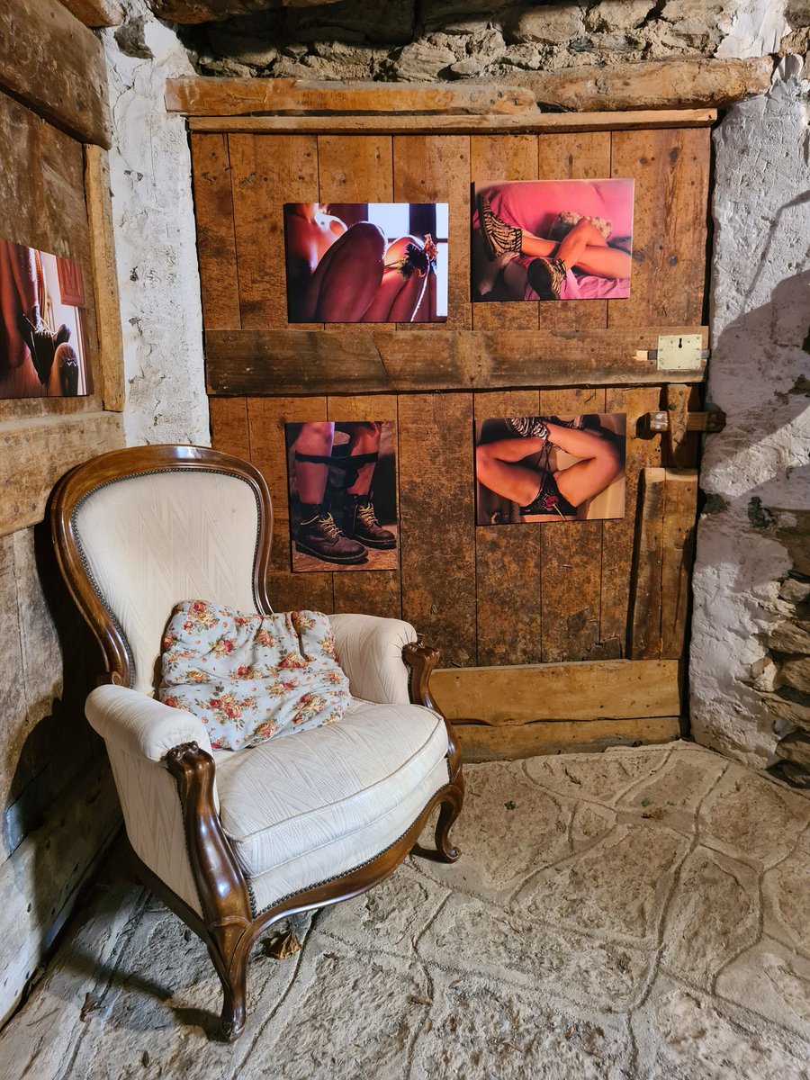 martalluvich's tweet photo. Vols exposar la teva obra en un entorn rural? 
Tan rural com la vall d'Àssua. Concretament, Altron i Sorre. 

Art és tot! Pintura, escultura, fotografia, dansa, música, artesania, tèxtil...

Envia'ns la teva proposta a panyiforrallat@gmail.com https://t.co/xCyBeTVLjS