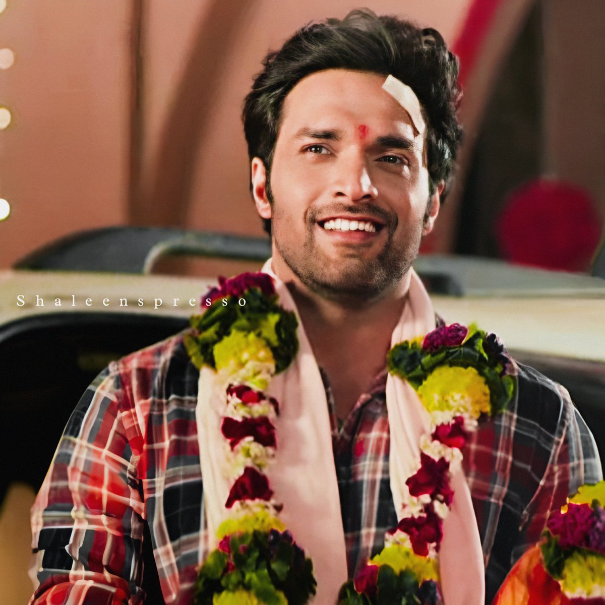 ShadesOfShaleen's tweet photo. People be writing shayaris for a girl's smile but damnn when Sha smiles>>>>>

@ShaleenMalhotra 🫶🏻 https://t.co/O7egURgtBP
