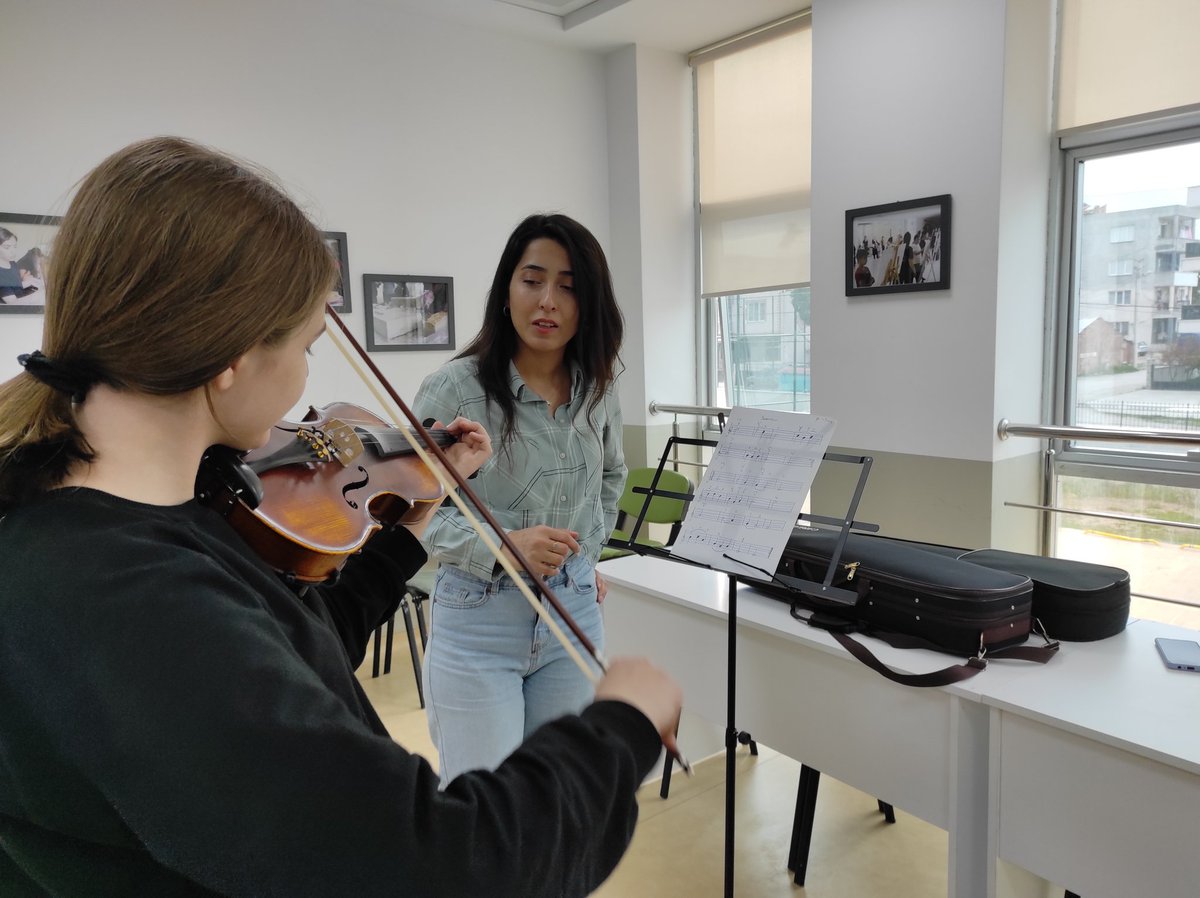 GSB_KinikGM's tweet image. Güzel Sanatlar Atölyesinde keman eğitimimiz sürüyor. | #keman

@gencliksporbak @kasapoglu