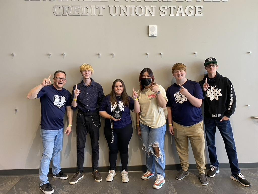 On Saturday, April 1st, our teams went over to ETSU for the Tri-Cities Slam against @KingUnivEsports and <a href="/etsuesports/">ETSU Esports</a>!
We’d like to thank <a href="/ETSU/">ETSU</a> for hosting the tournament and for the huge amount of hospitality they showed us all!