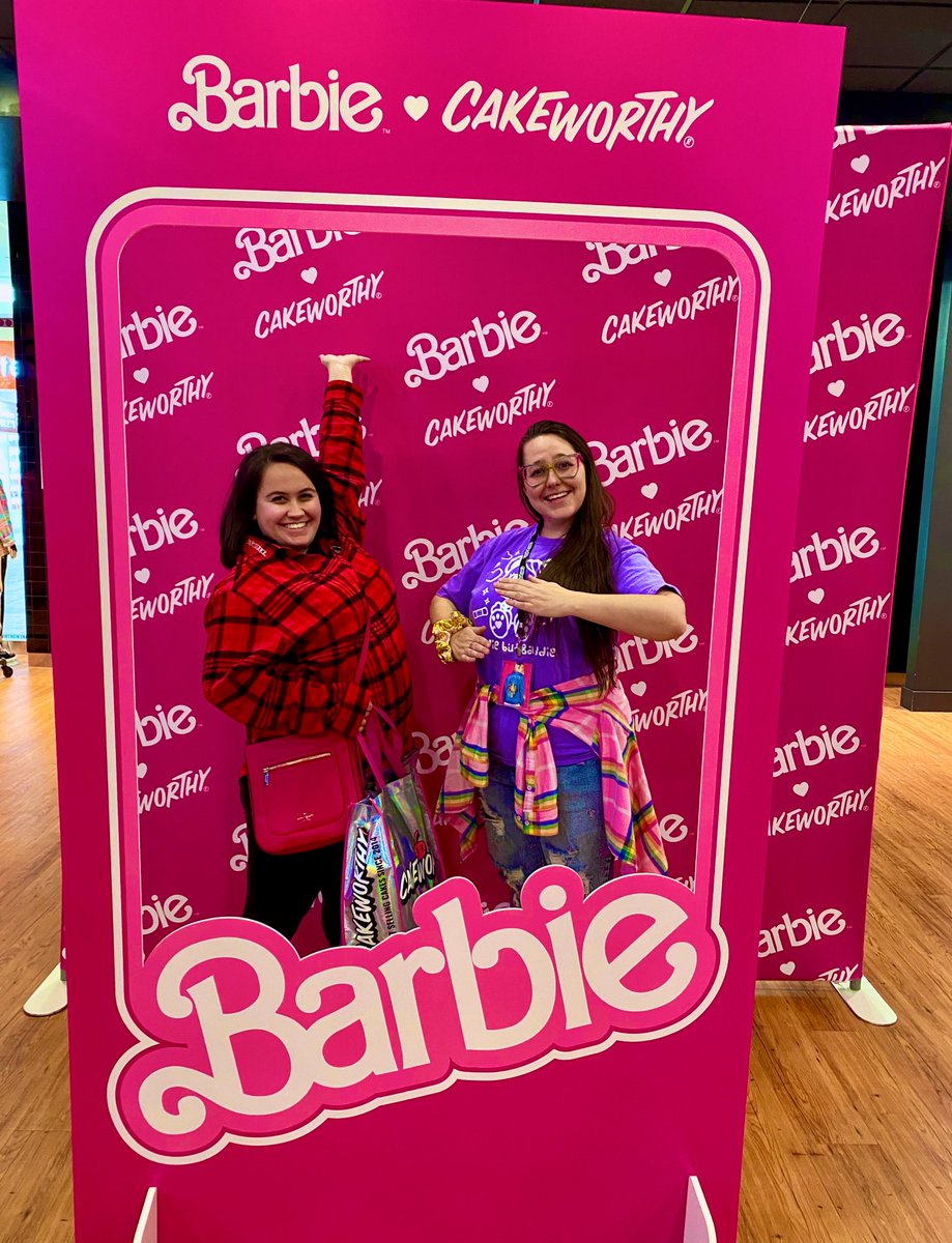 flaerellavt's tweet photo. 2 tickets to the #Barbie movie, please https://t.co/N90JzmqyAQ