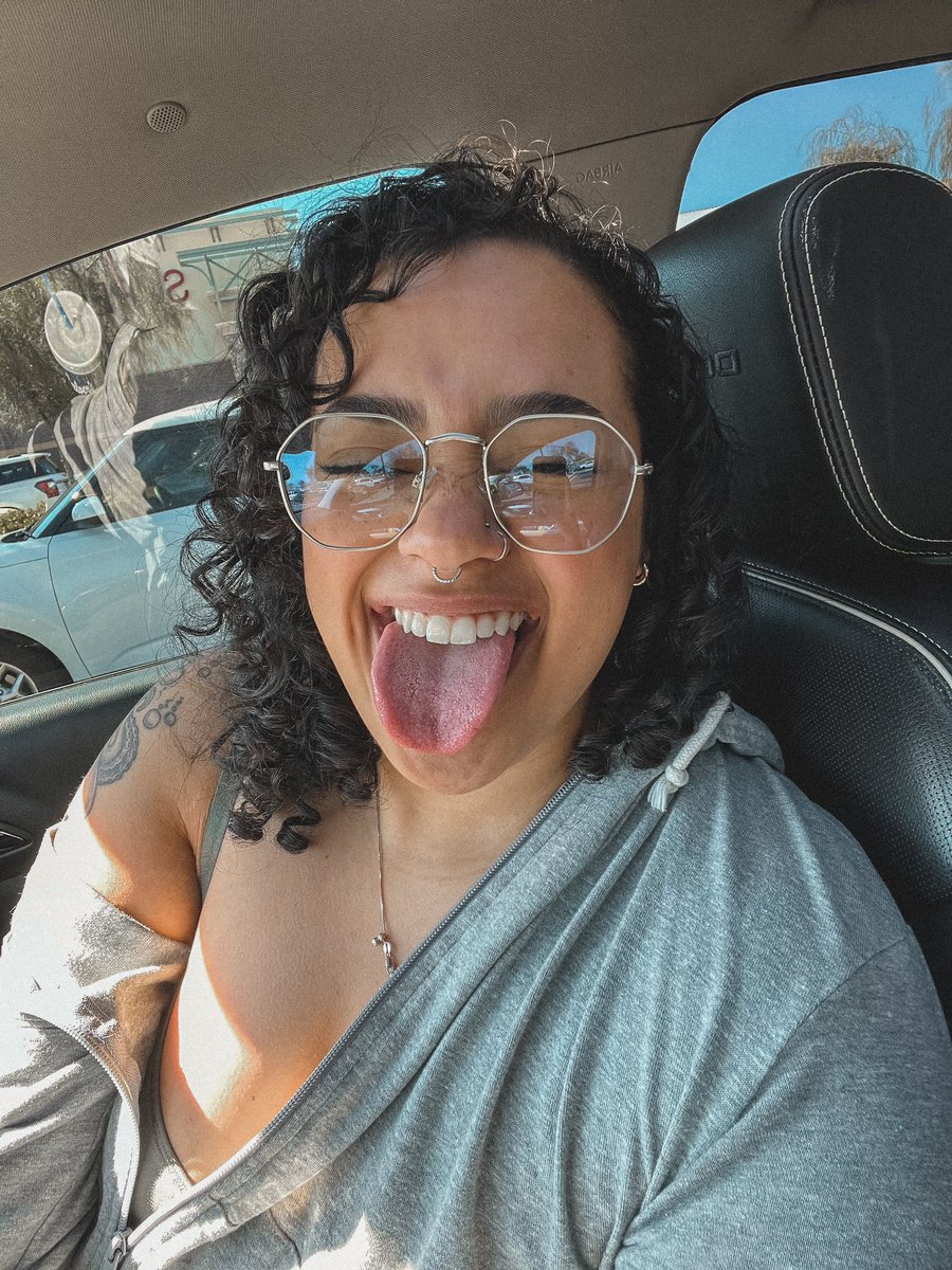 gabriellagags's tweet photo. hi i'm gabriella but you can call me gabby 🦋

🤍 short, thick &amp; juicy 
✨ submissive 
🤍NO meetups
✨ 18+ only 
🤍 links to my sites in bio, DM to buy content directly! https://t.co/91vGdYj3Ki