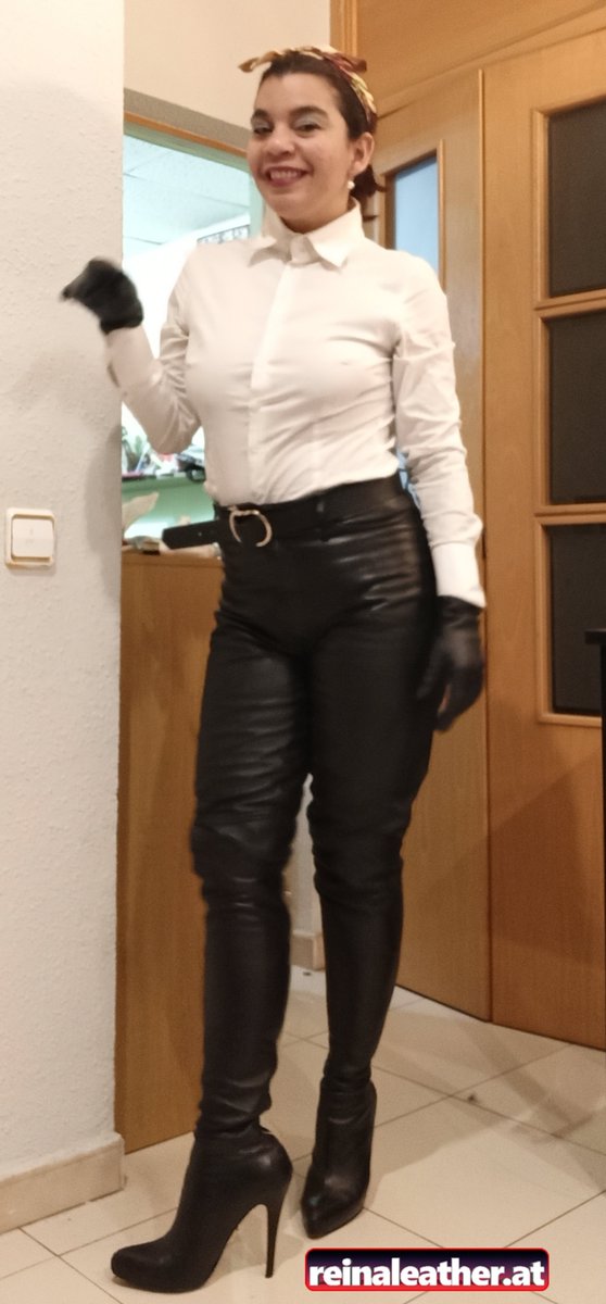 Milfs In Leather 9️⃣k On Twitter Rt Reinashinyiwc Im At Home Ive 