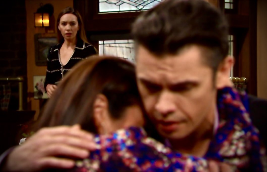 PaulTelfer's tweet photo. Today’s Theme Tune: https://t.co/MAorM2lhbV

Looks like all our exes live in Salem,
and Chanel is rapidly becoming Xander’s favorite ex-wife/bisexual… ☺️

@DaysPeacock #Days #Xanel #Xalex #Xwen #Xoe @imravenbowens @MrRobertScott @RealNadiaB @emilyXObrien @JackeeHarry https://t.co/SLnquuM98C