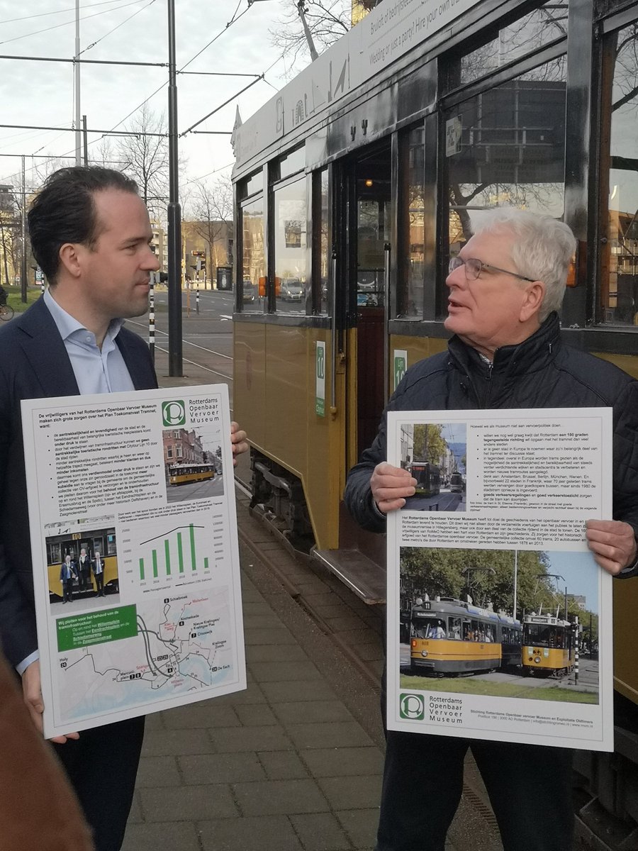 gerben_vandijk's tweet photo. Met een oude tram naar de inspreekavond van #raad010 over het tramnet. Mooi initiatief van RoMeo! https://t.co/xFmYY0QSkd