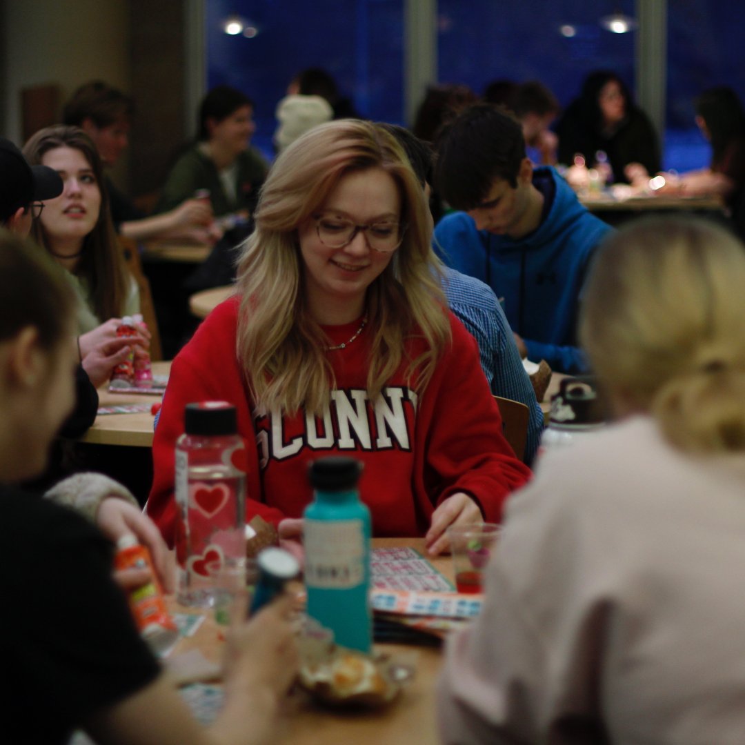 UWStoutMSC's tweet photo. We had so many amazing events last week! Did you get to visit the Minneapolis Institute of the Arts? Did you get a lucky card at Springo? Either way, we hope you had a blast!
#uwstout #stoutproud #bingo #spring #trivia #trivianight #Minneapolis #MIA #art #history #food https://t.co/bdlEpvC42n