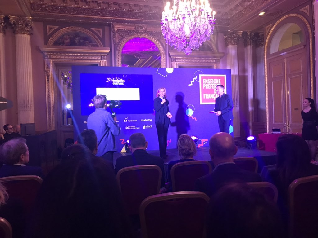 Emarketing_fr's tweet photo. Le prix de l’Enseigne Préférée des Français, catégorie Culture, est @Fnac Darty ! #EPF23 https://t.co/PVojSreIwI