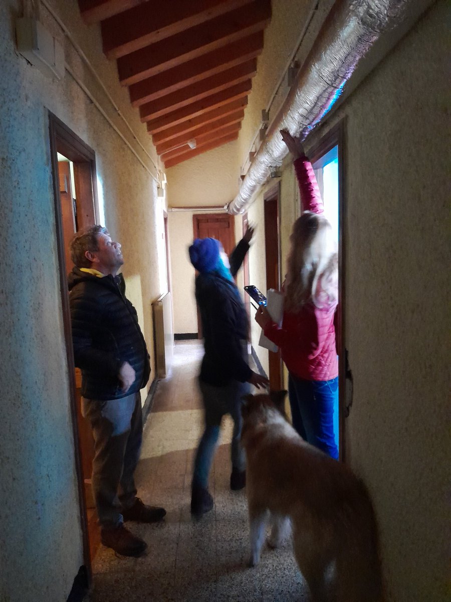 PARCO_AVETO's tweet photo. Oggi sopralluogo degli autori di #LineaVerdeSentieri #LaStradaGiusta di @RaiUno in #parcoaveto! #AltaVia, #PratoMollo #RifugioMonteAiona... pascoli d'altura, @CAILigure... #staytuned #parcoavetosifabello https://t.co/zpLwRPZDi4