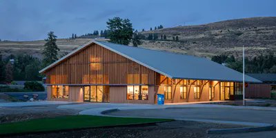 CSIConstruction's tweet photo. Hay barn serves as regional inspiration for Washington library @SpecifierMagCSI @JohnstonArch  https://t.co/lanZBjC1Kd #agrarian #architect #community #design #douglasfir #haybarn #methowvalley #nature #overhangs #plywood #town #valley #washington #wildlife #winthrop #wood https://t.co/d3okq8Cr0e
