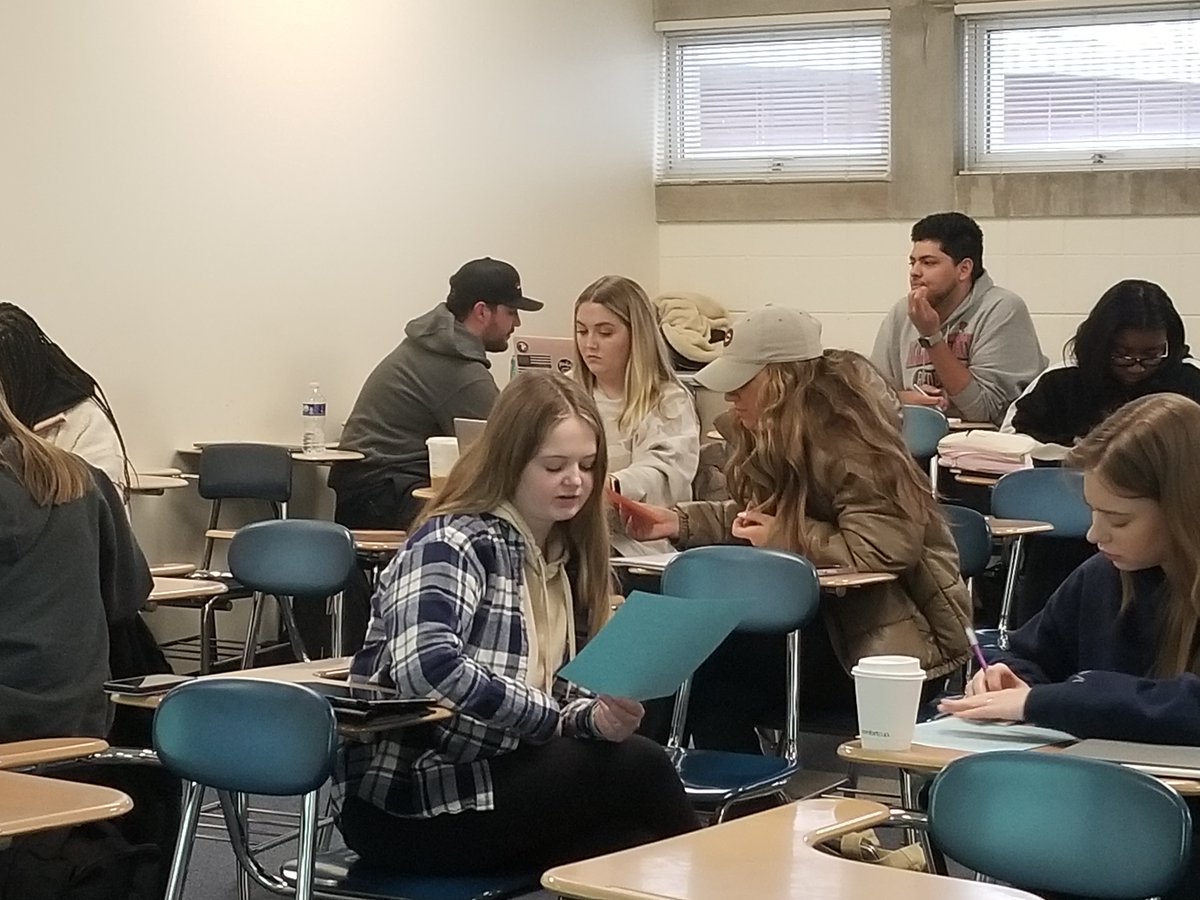 FCS 101 Human and Family Development students break into small groups to work on an in-class activity discussing moral development in adolescence. #LifeinFCS