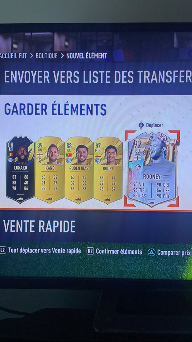 rynkour's tweet photo. @FansdeFUT Le dernier renfort 🍗 https://t.co/R2eKeQiTyv
