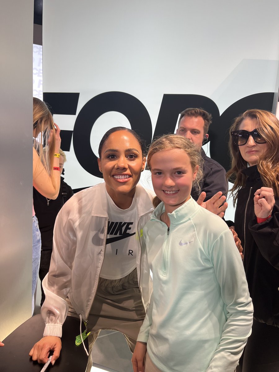 dickyharman's tweet photo. So lucky to see @erling @AlexScott at the launch of #force9 a new era of number 9 #9
@nikefootball. Thank you so much to @BroomwoodFC
@kitlocker @hergametoo for an amazing afternoon. https://t.co/gCCdv3Im9A