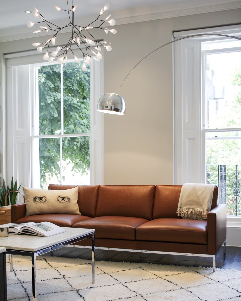 Using leather in your home... (seen here in our Primrose Hill Project)

Leather is super practical. It is durable and long-lasting. Versatile and flexible. It requires little maintenance and is
environmentally friendly as it is sustainable/reusable. 

Leather can be specified as