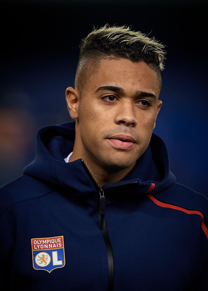 losblancoszone's tweet photo. Mariano Diáz in Ligue 1 
37 games with 18 goals 

Lionel Messi in Ligue 1
50 games with 19 goals. 

I prefer not to speak. https://t.co/EseboAjnMm