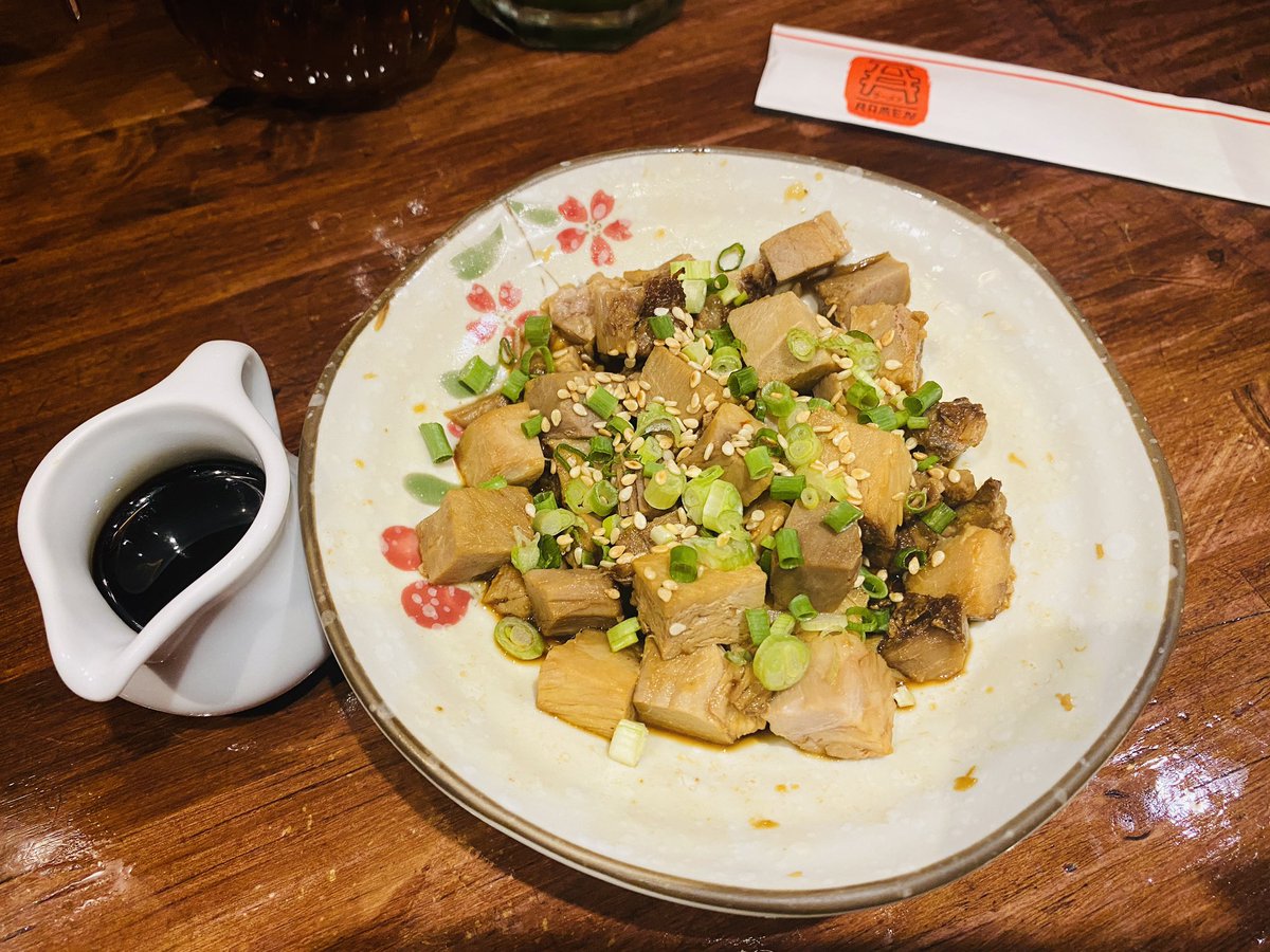 ajummaChris's tweet photo. ชาชูทรงเครื่อง #Aramen https://t.co/UA4J9dLIuU