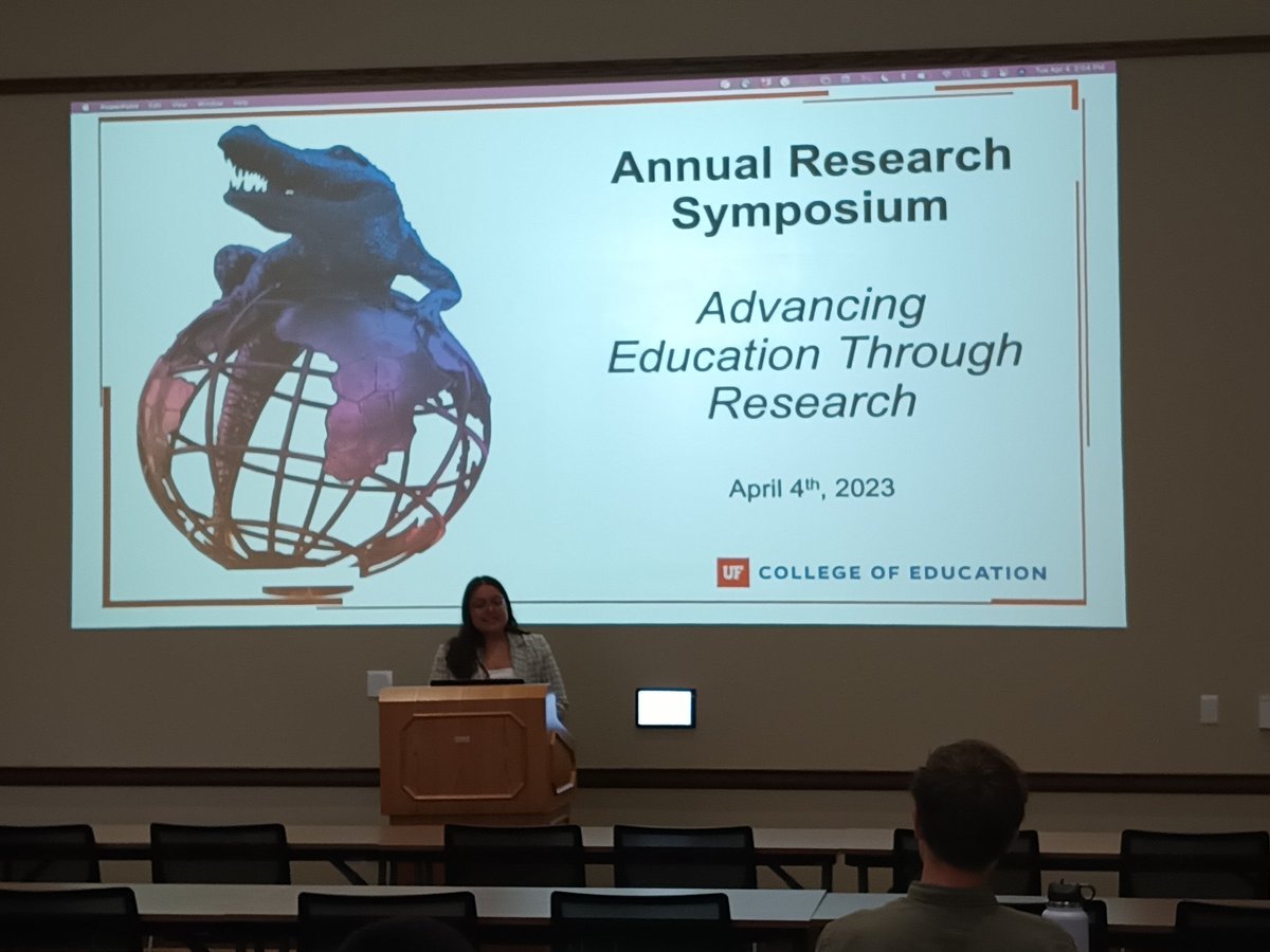 Excited for the kickoff of the <a href="/UF_COE/">UF College of Education</a> research symposium. Opening remarks by lead organizer <a href="/lelydeyvis/">Lelydeyvis Boza</a>!