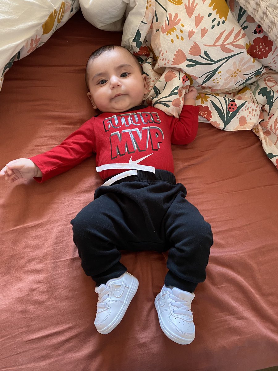 CurlyRy12's tweet image. This is where it begins. Baby boy fits his first pair 👟 @snkr_twitr @Nike 
#BabyFeetHeat #FirstPair👟 #MikeywittheNikes #BabyFever #SneakerHeadInTheMaking