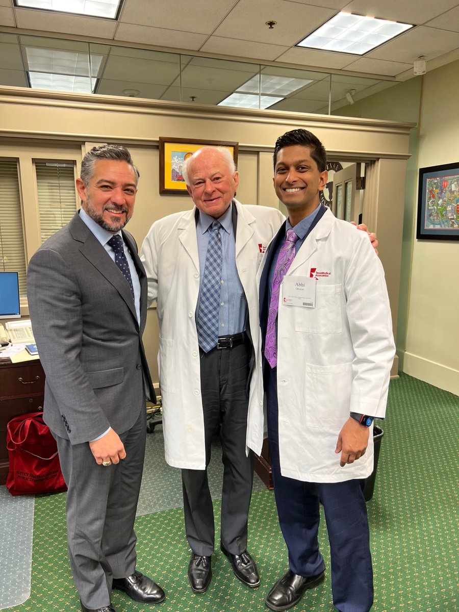 CesarJBlanco's tweet photo. (1/2) Had a very positive &amp; constructive conversation with @county_el about the #HEALTexansAct today. I received great feedback on how to make #SB1700 better for patients and look forward to working with my colleagues to improve options and access to quality healthcare. #txlege https://t.co/ZXX4MuqiK0
