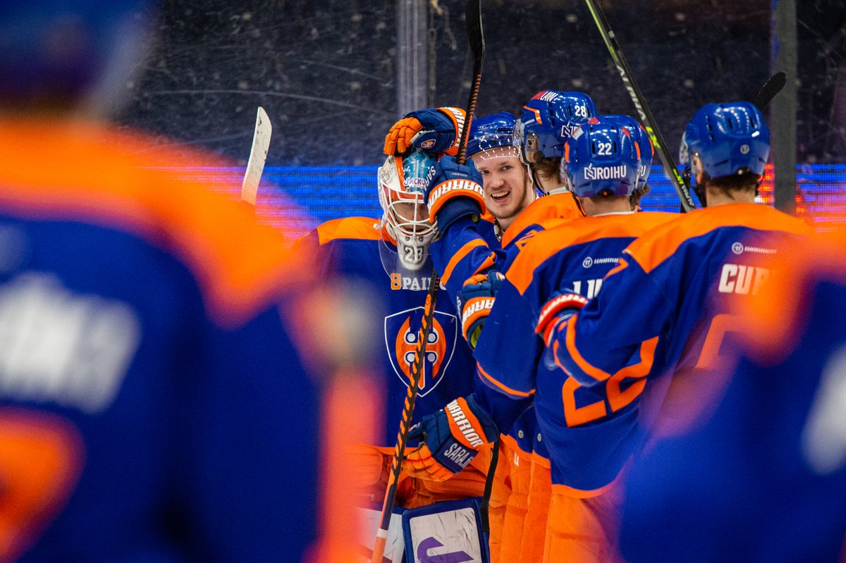 ISO VOITTO

Finaalisarja katkolla huomenna Helsingissä!

#Tappara #U20sm