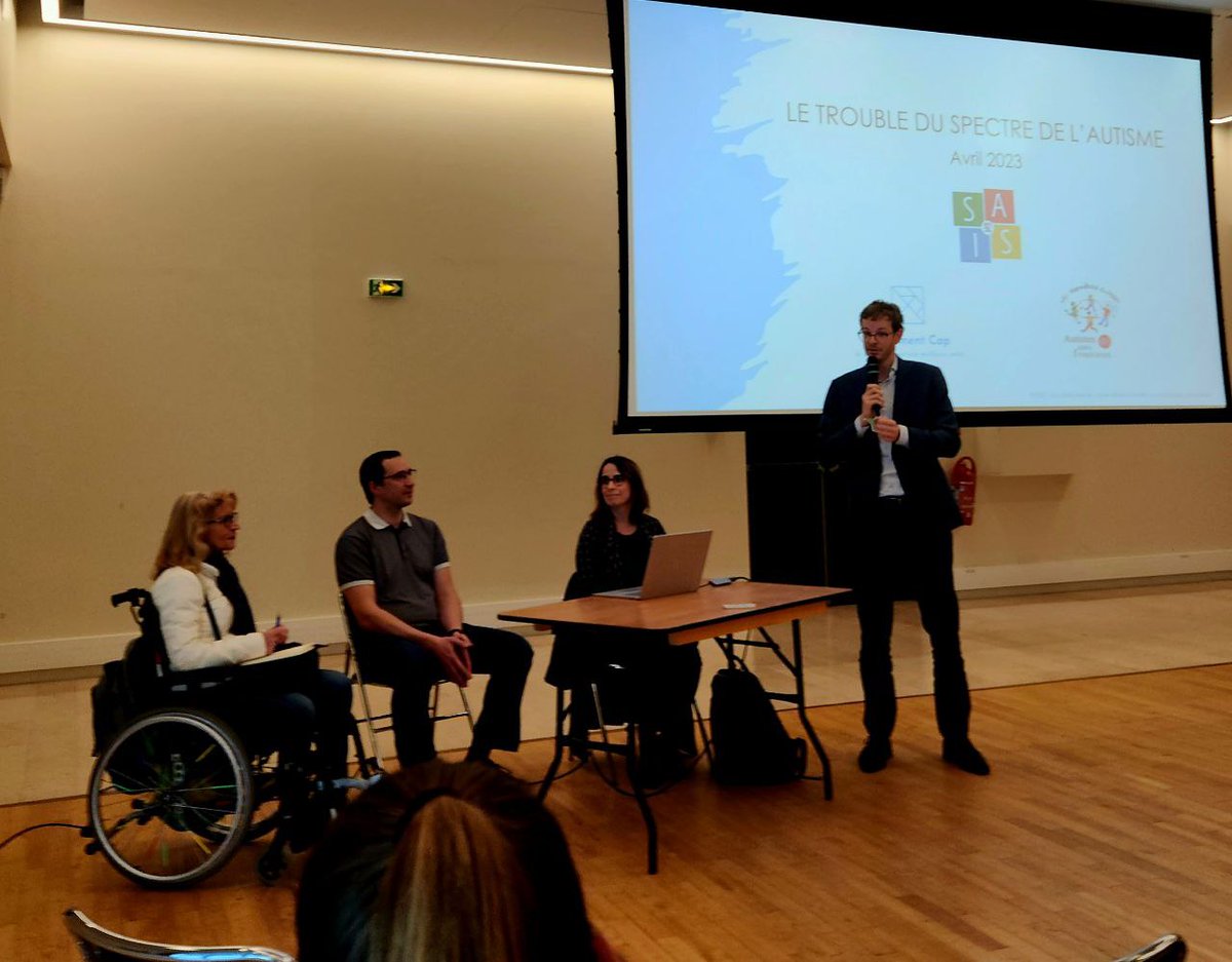 lechevali's tweet photo. Un grand merci à @sais_92, Autrement Cap &amp; Autisme Sans Frontières pour leur belle conférence sur les Troubles du Spectre Autistique à #Courbevoie 
La ville est mobilisée avec ses 2 UEA, sensibilisations, dépistages précoces, accompagnement des familles, ludothèque spécialisée... https://t.co/2IFx3dNhdL