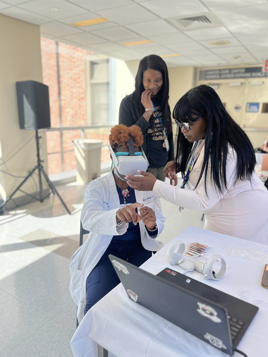 DR. K DNP, NEA-BC, FNP, MSN-ed, RNC-ob, C-EFM (@theprodigynurse) on Twitter photo Virtual Reality Demonstration at Kings County Health & Hospitals Black Maternal Health Fair w/ the nurse practitioners in labor & delivery & w/ Dr. <a href="/GruesoD/">Daisy Grueso</a>
#maternalmortality
#simulation
#healthysimNYC Virtual Reality Demonstration at Kings County Health & Hospitals Black Maternal Health Fair w/ the nurse practitioners in labor & delivery & w/ Dr. <a href="/GruesoD/">Daisy Grueso</a>
#maternalmortality
#simulation
#healthysimNYC