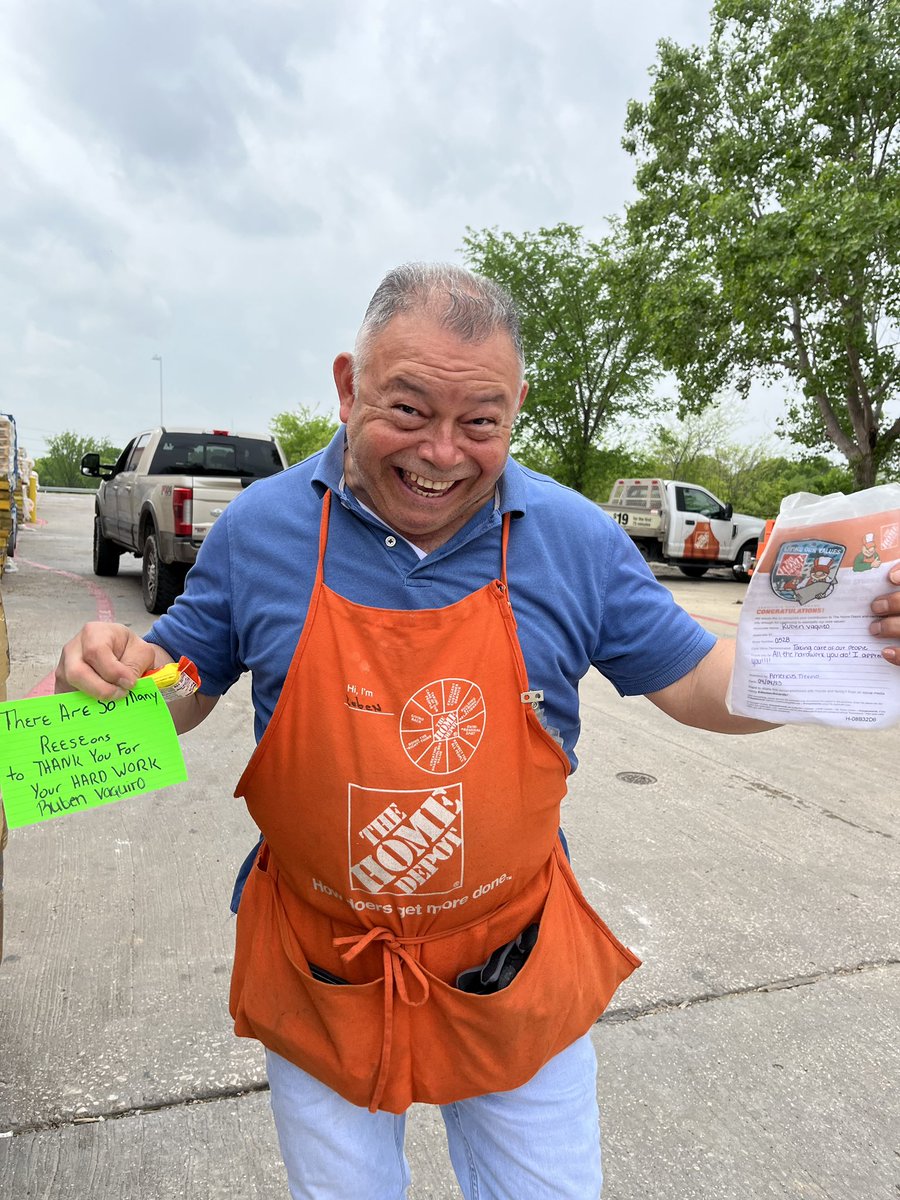 Catrina Williams (@catrinathd) on Twitter photo Congratulations to Ruben OFA on receiving his first homer badge <a href="/JoannaBlas1/">Joanna Blas</a> well deserved Congratulations to Ruben OFA on receiving his first homer badge <a href="/JoannaBlas1/">Joanna Blas</a> well deserved