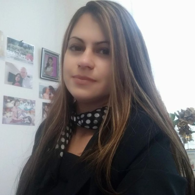 DCTI_ETECSA's tweet photo. Ing. Hilda Carcases, J´Dpto de Serv. Empresariales de la DPE (VPTI)
👉 En estos recién cumplidos 8 años de trabajo en @ETECSA_Cuba las experiencias han sido numerosas. Es como una gran escuela, yo diría que es mi segunda casa #EsteEsNuestroAzul #UJCdeCuba https://t.co/ZGN0k0k2Xn