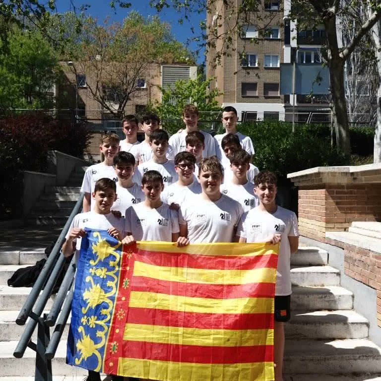 CWmorvedre's tweet photo. ⭐ CAMPEONATO DE ESPAÑA INFANTIL POR COMUNIDADES AUTÓNOMAS ❤���💛❤️🤽🏻‍♀️🤽🏻‍♂️

 sexta posición para el equipo masc. y el equipo femenino  consiguió el quinto puesto

FELICIDADES A TOD@S L@S JUGADORES/AS Y ESPECIALMENTE A ZOE POR SU GRAN DESEMPEÑO ‼️😊

AMUNT VALENCIA!!

 #waterpolo https://t.co/cYDyi92KSj