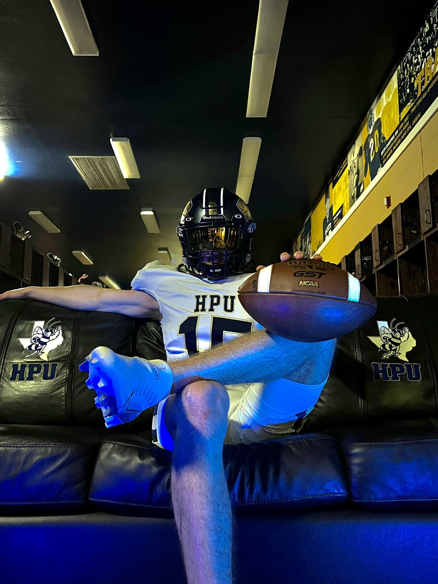 GagePowell_'s tweet photo. Thank you for having me @HPUTX. Had a great time visiting the campus. 
@CoachBachtelHPU @CoachWilson_HPU 
@ReedHeim @mike_gallegos16 https://t.co/18tsf4qBPa