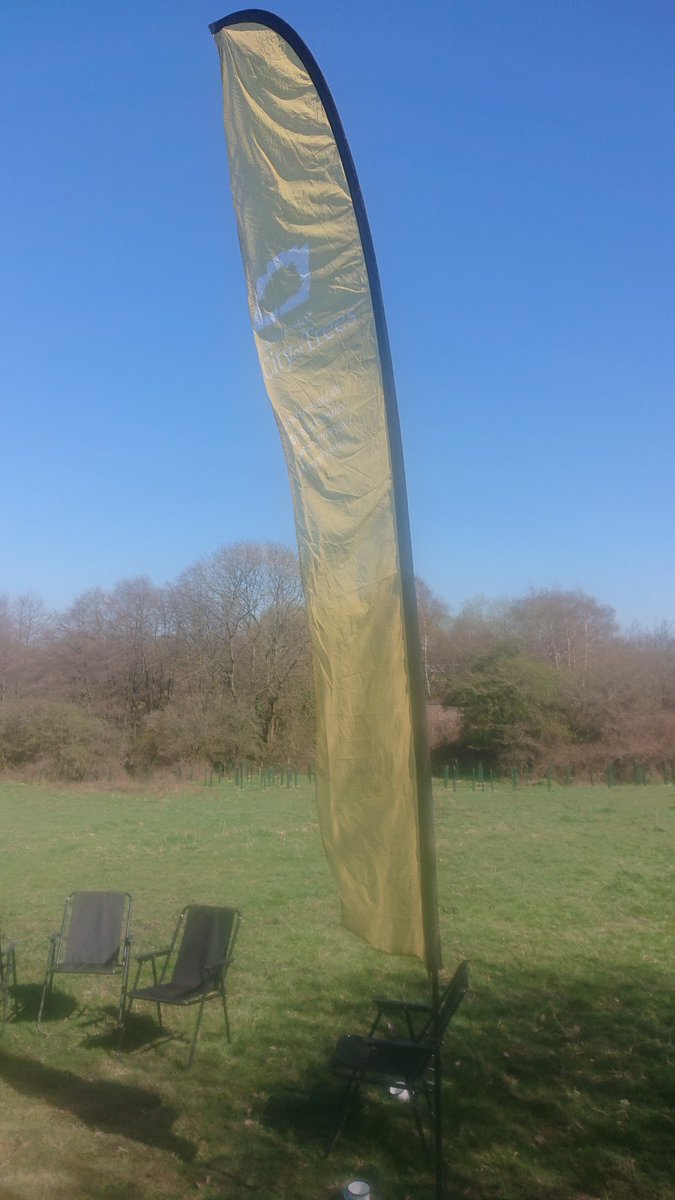 5avLD's tweet photo. Amazing morning helping plant new tree belts as part of the City of Trees project. Makes a change doing planting plans on a computer #outdoors #sunshine #goodforthesoul #cityoftreesmcr https://t.co/kcMAw2WbQy