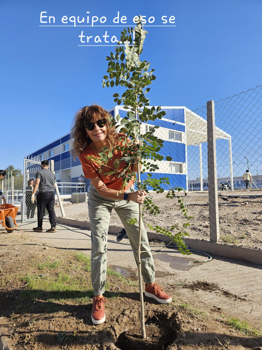 tanapasqualini's tweet image. Cuando se trabaja codo a codo...en equipo...se  fortalecen los objetivos comunes !!!
#PrimeroNeuquén
#CodoaCodo