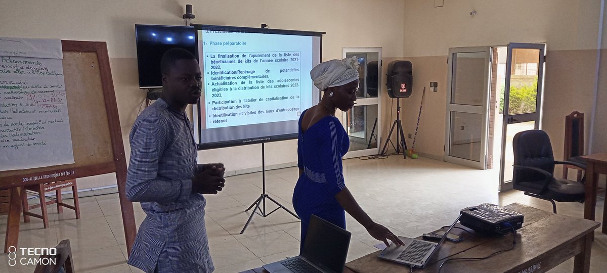 KounleM's tweet photo. Les participants ont ensuite posé leurs préoccupations auxquelles les animateurs ont répondu. S'en est suivie la formation de groupes pour l'évaluation de l'opération et l'élaboration de la feuille de route pour l'édition 2023-2024.
@CARE_BeninTogo 
@sweddbj 
@unfpa_benin https://t.co/L7OPlikjjv