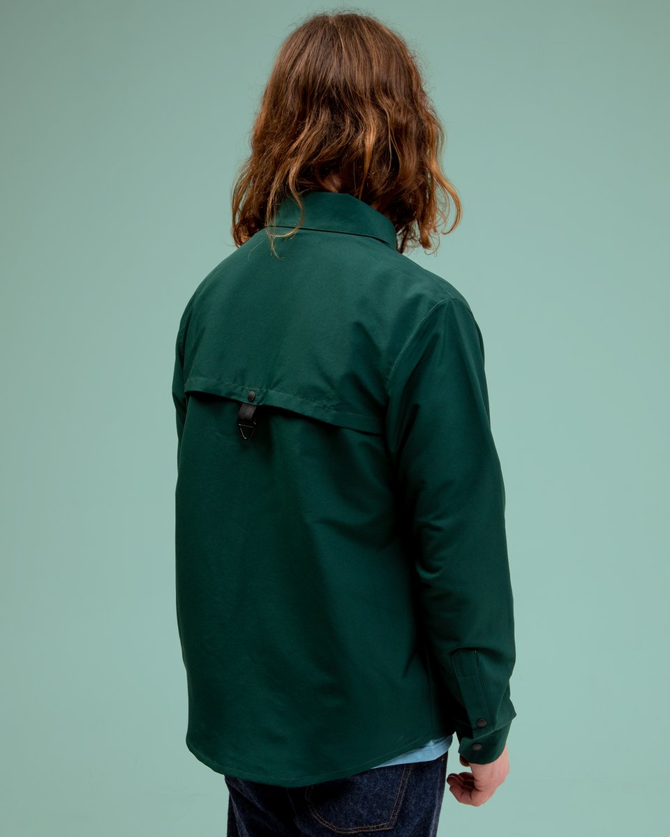 mucha(c)arne is an esoteric brand hailing from the exotic zone of Mexico. Merging laid-back shapes with enough technical details to make a schlocky sci-fi paperback author blush, this stuff is ideal for the modern man on the move. oipolloi.com/brand/muchacar…